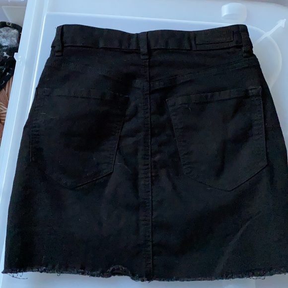 Skirt - Picture 2 of 2